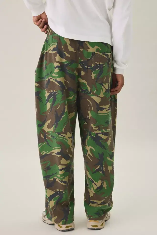 Iets Frans Harri Camo Joggingbroek met Wijde Pijpen (4)